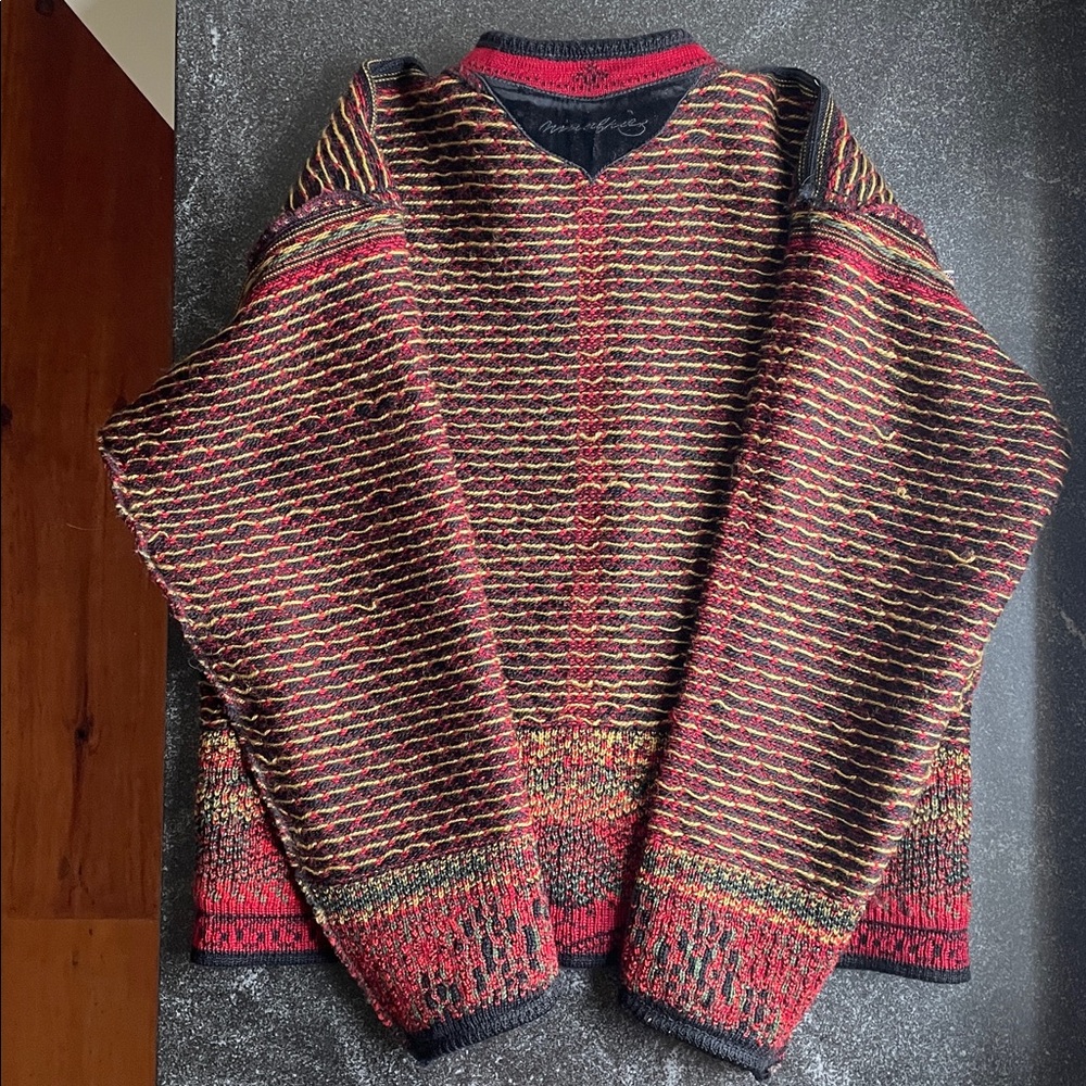 Dale of Norway Vintage Cardigan Sweater Women’s Large (L) Red Black Floral - Picture 8 of 15